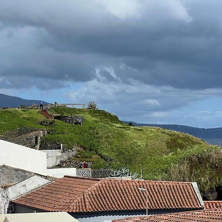 Casa A 2 Minutos A Pe De Piscina Natural Ponta Delgada Dış mekan fotoğraf